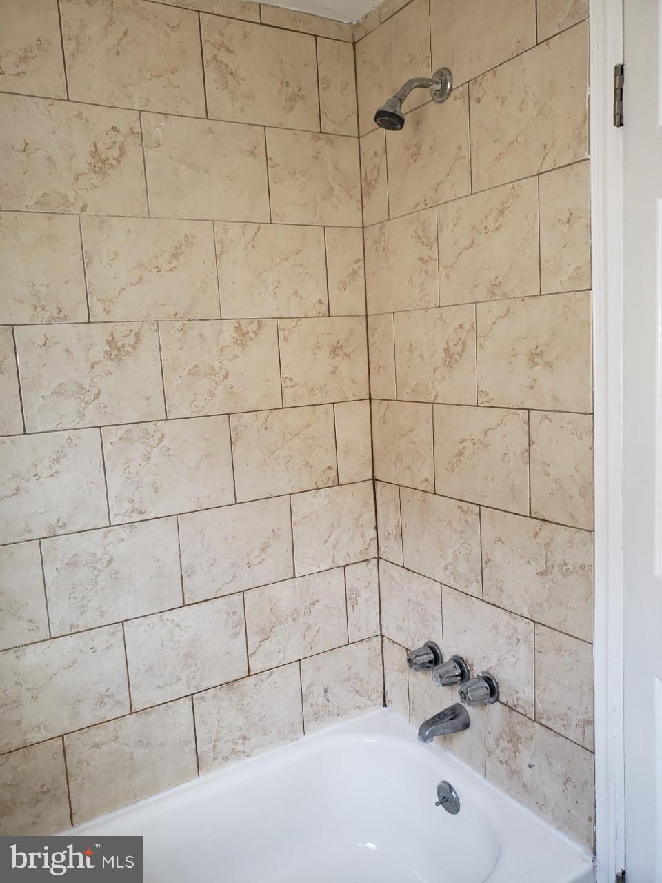 MEADOWBROOK - Residential Lease