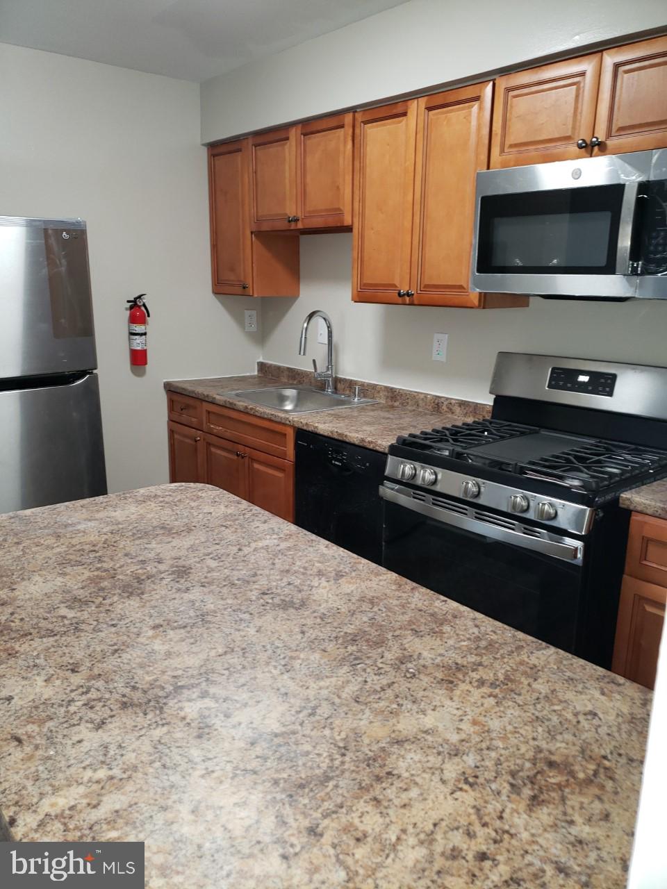 MEADOWBROOK - Residential Lease