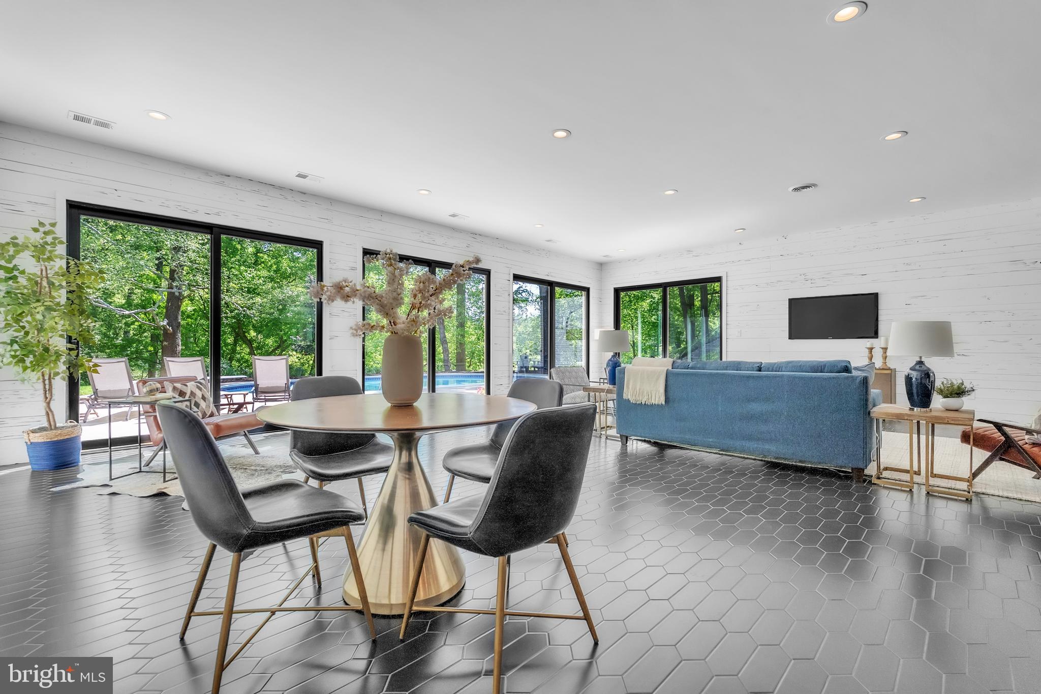 GREAT FALLS ESTATES - Residential