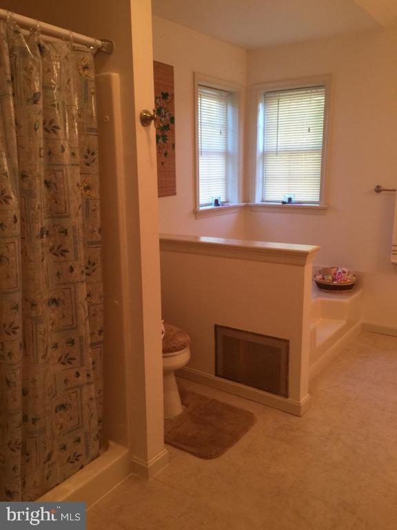 QUAIL HOLLOW - Residential