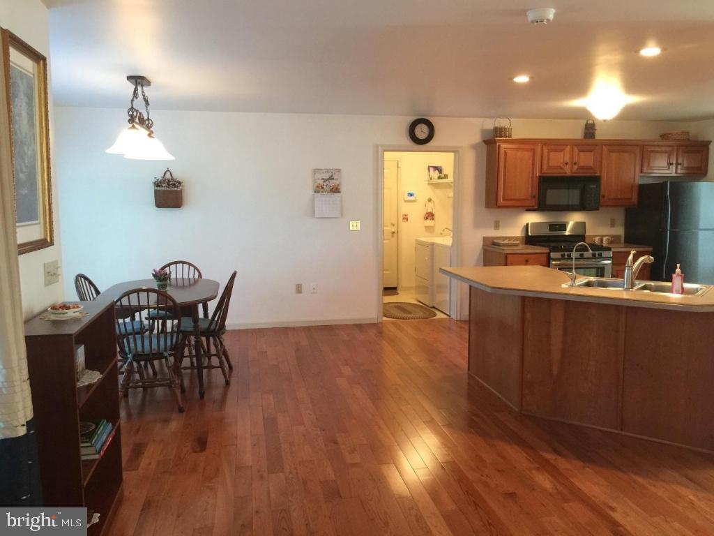QUAIL HOLLOW - Residential