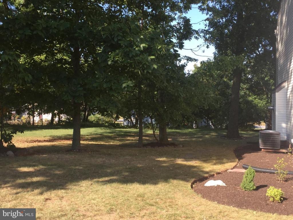 QUAIL HOLLOW - Residential