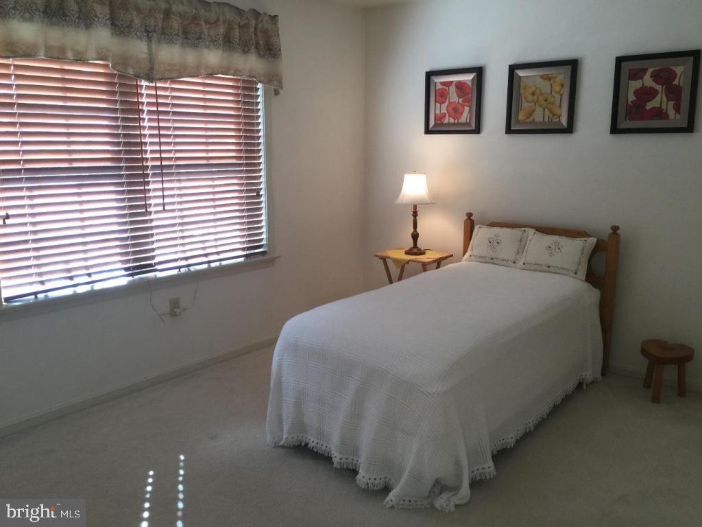 QUAIL HOLLOW - Residential