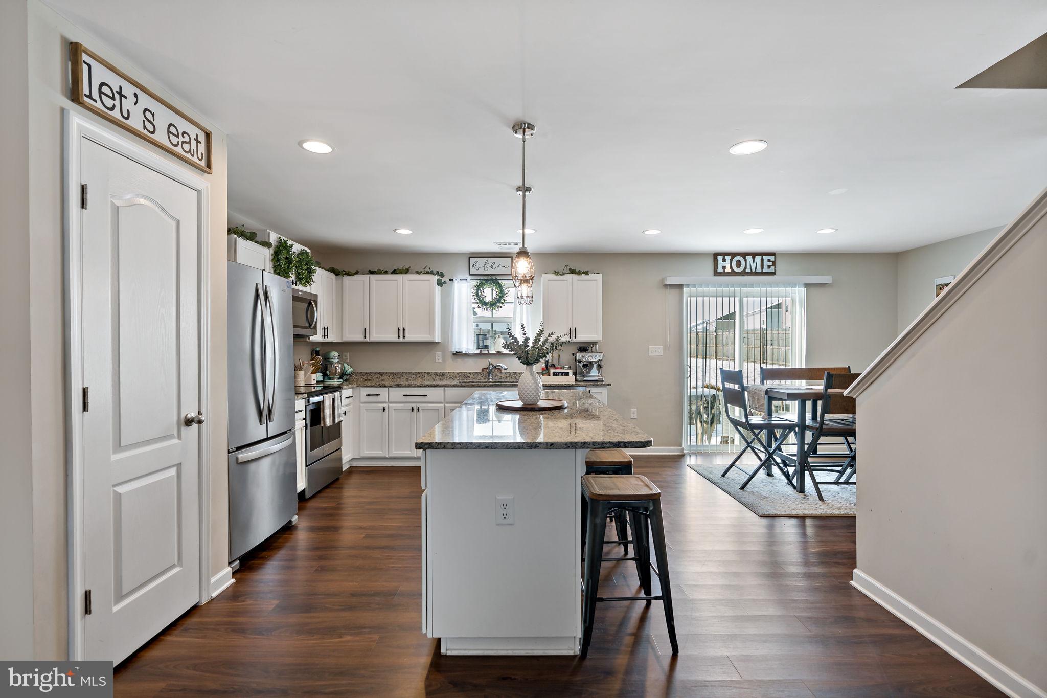 MORNING DOVE ESTATES - Residential