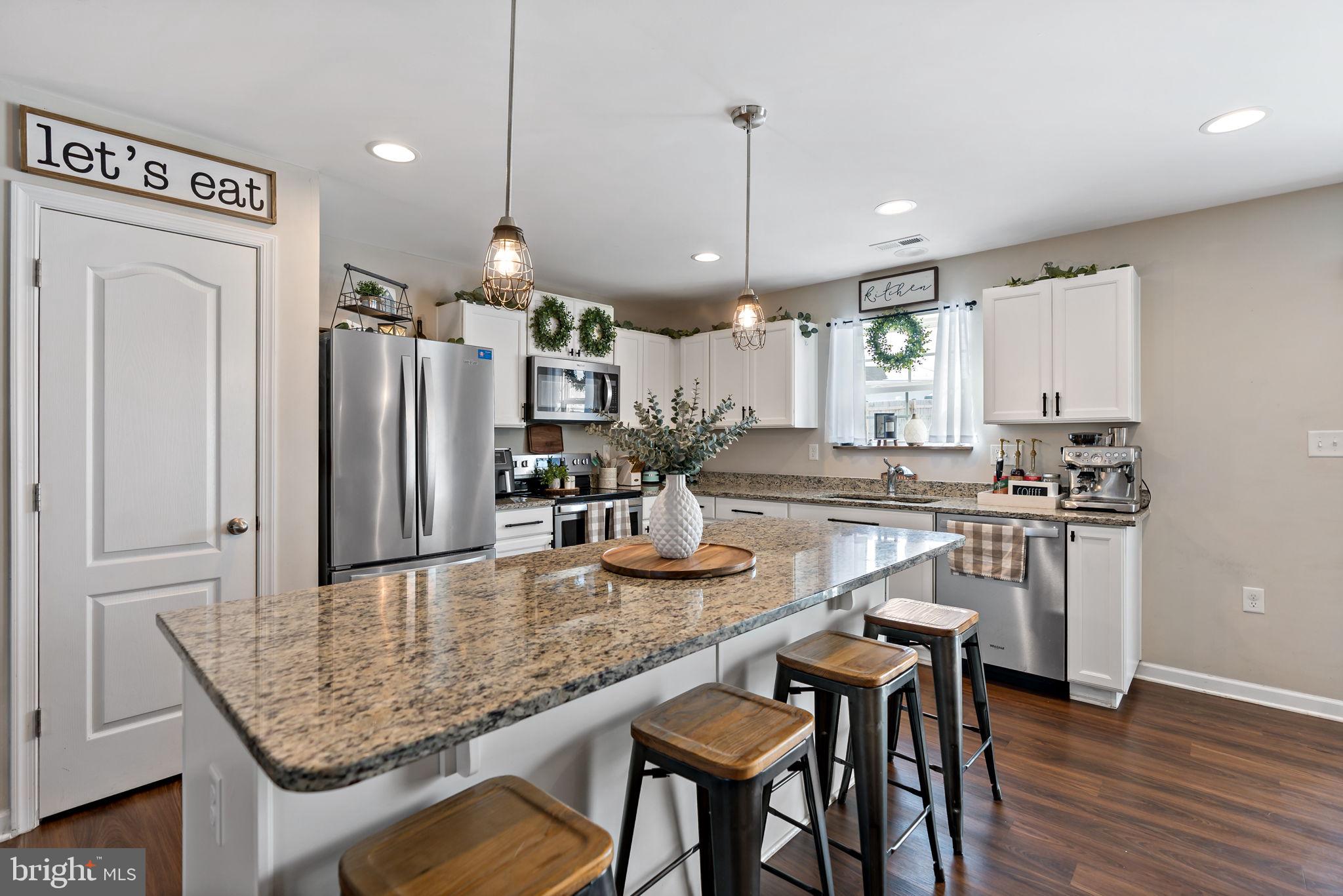 MORNING DOVE ESTATES - Residential