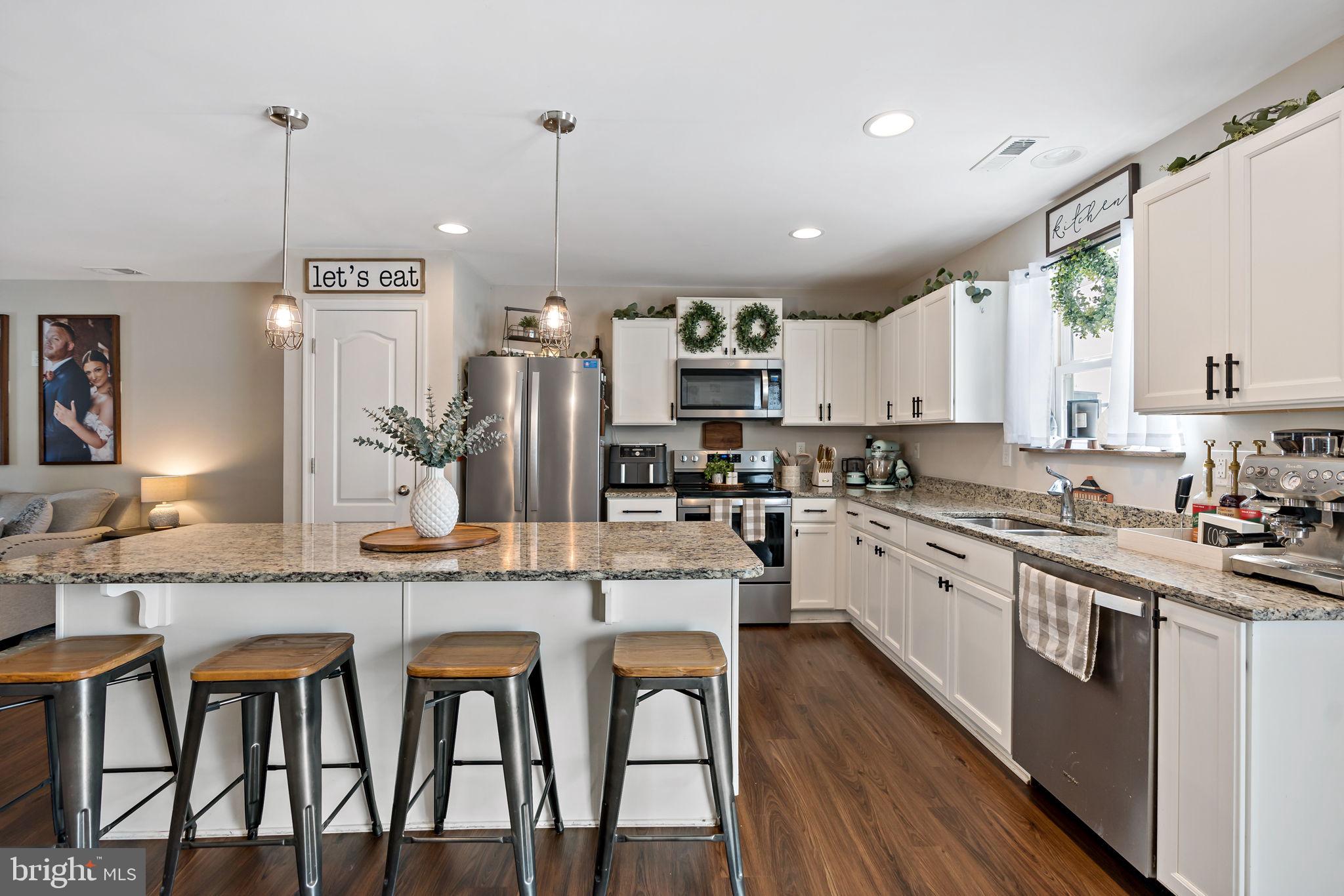 MORNING DOVE ESTATES - Residential