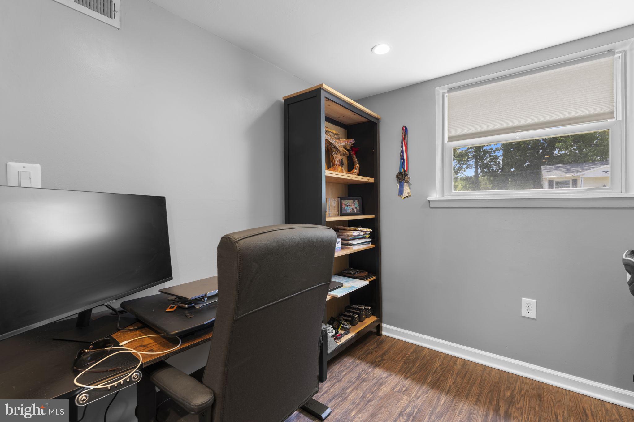 DALE CITY - Residential