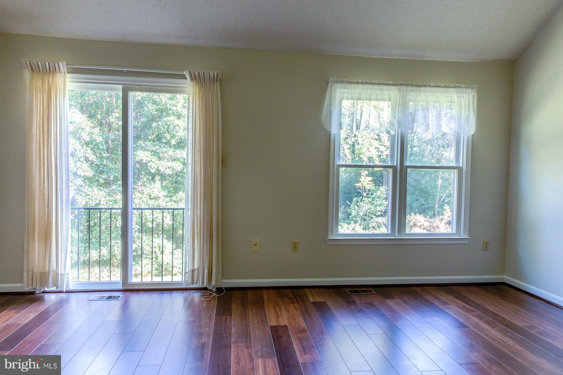 HUNTERS TRACE - Residential