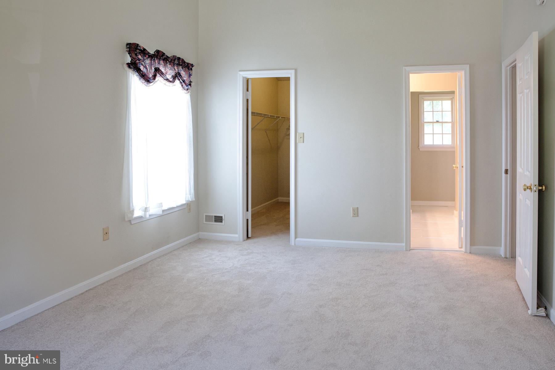 HUNTERS TRACE - Residential