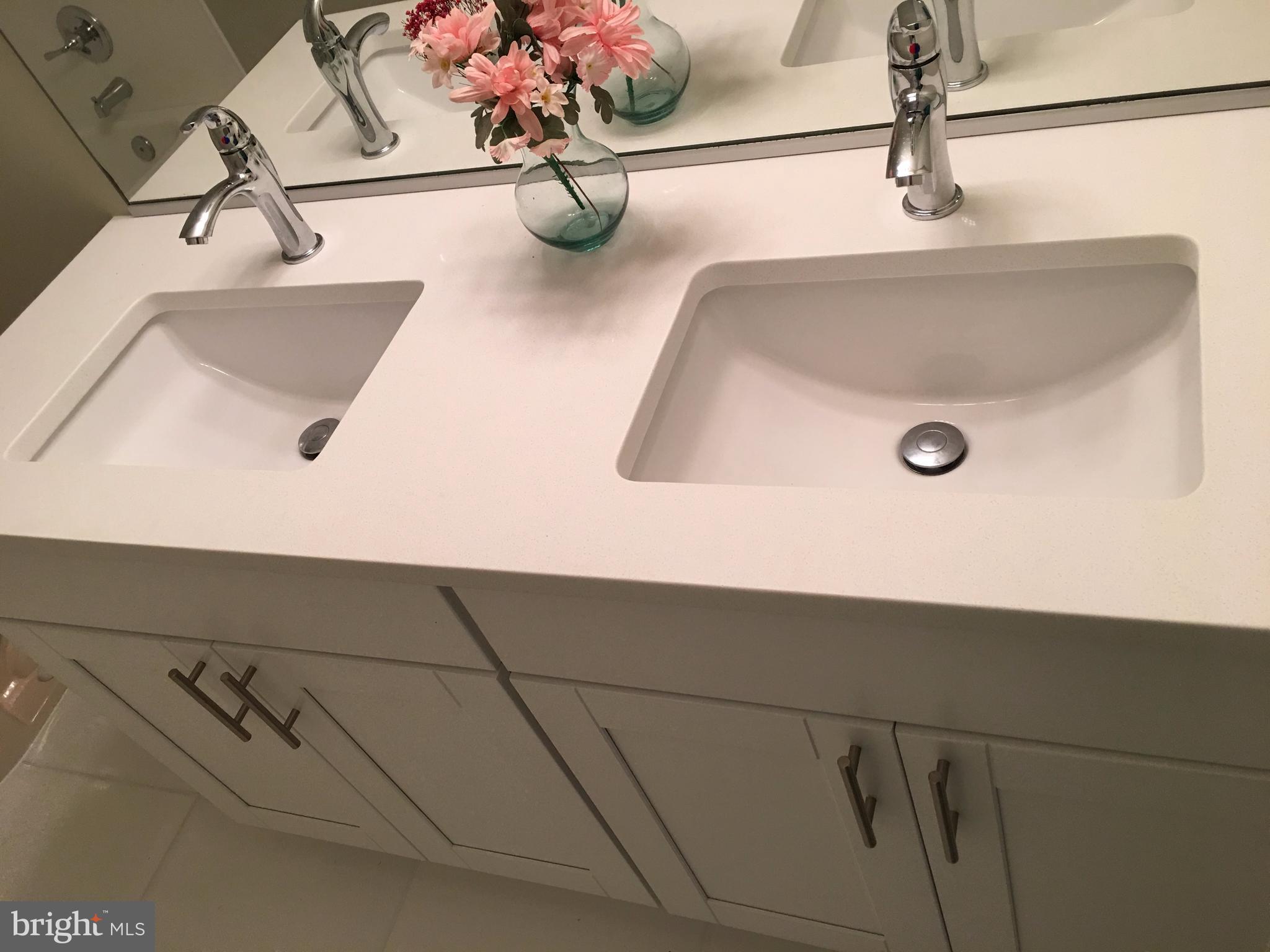 HUNTERS TRACE - Residential