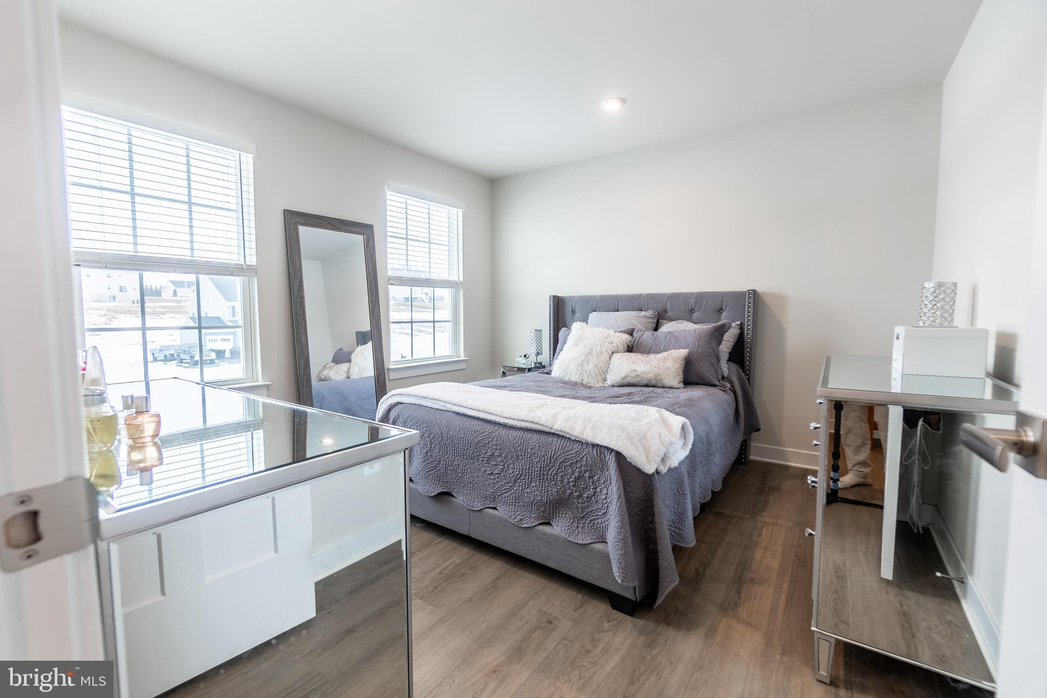 HIGH POINTE SOUTH - Residential