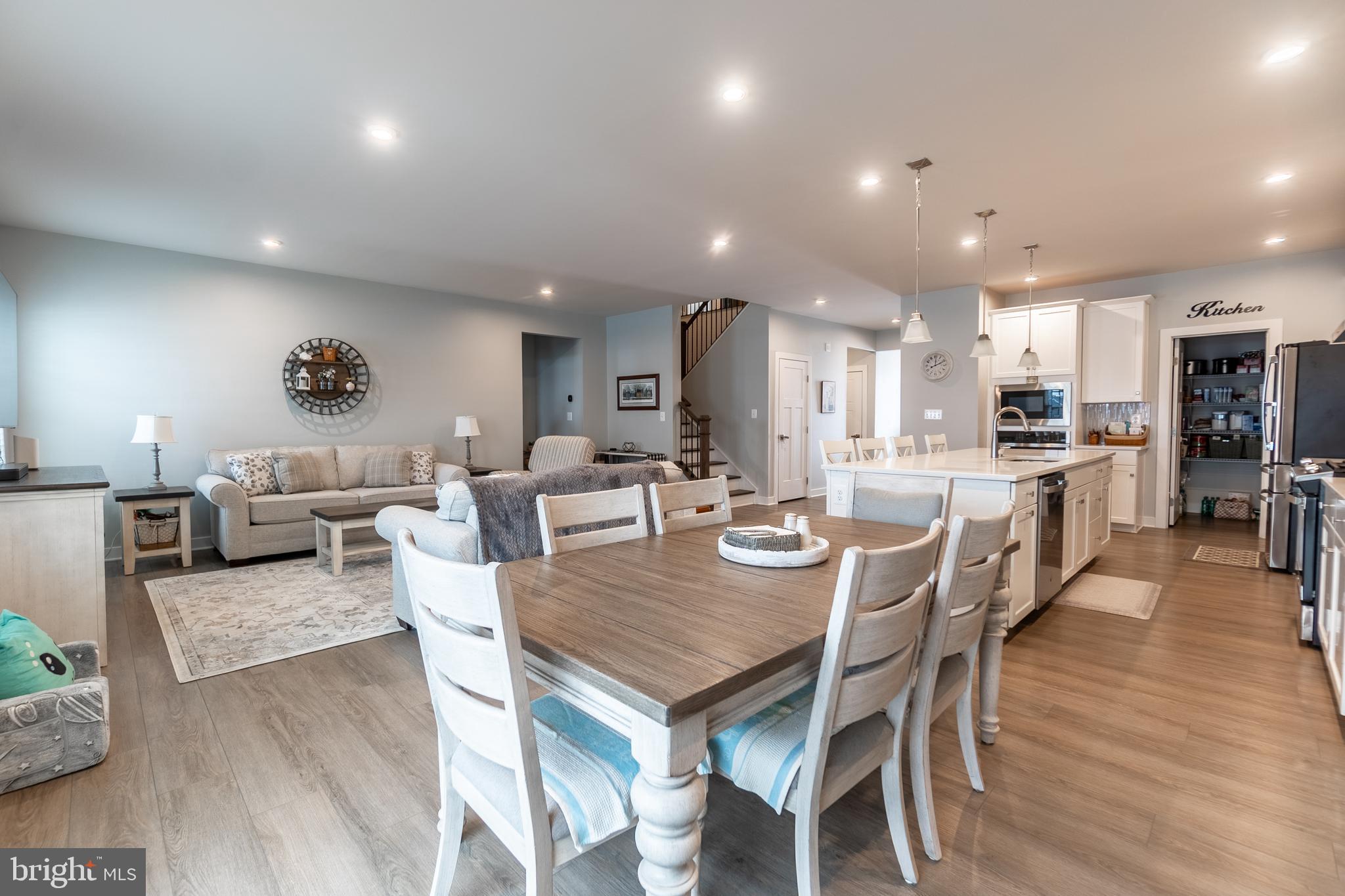 HIGH POINTE SOUTH - Residential