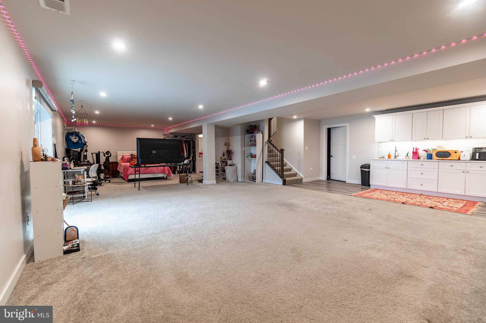 HIGH POINTE SOUTH - Residential