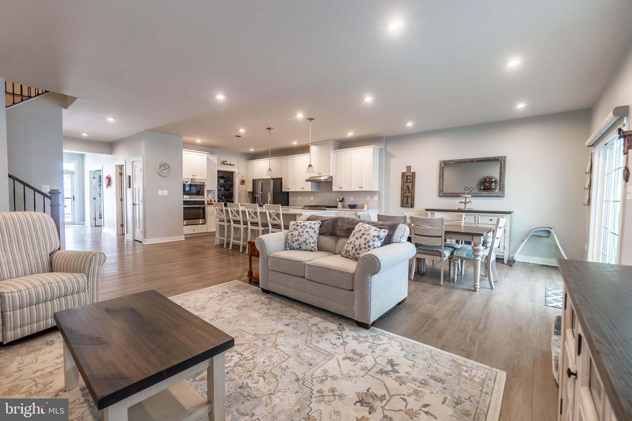 HIGH POINTE SOUTH - Residential