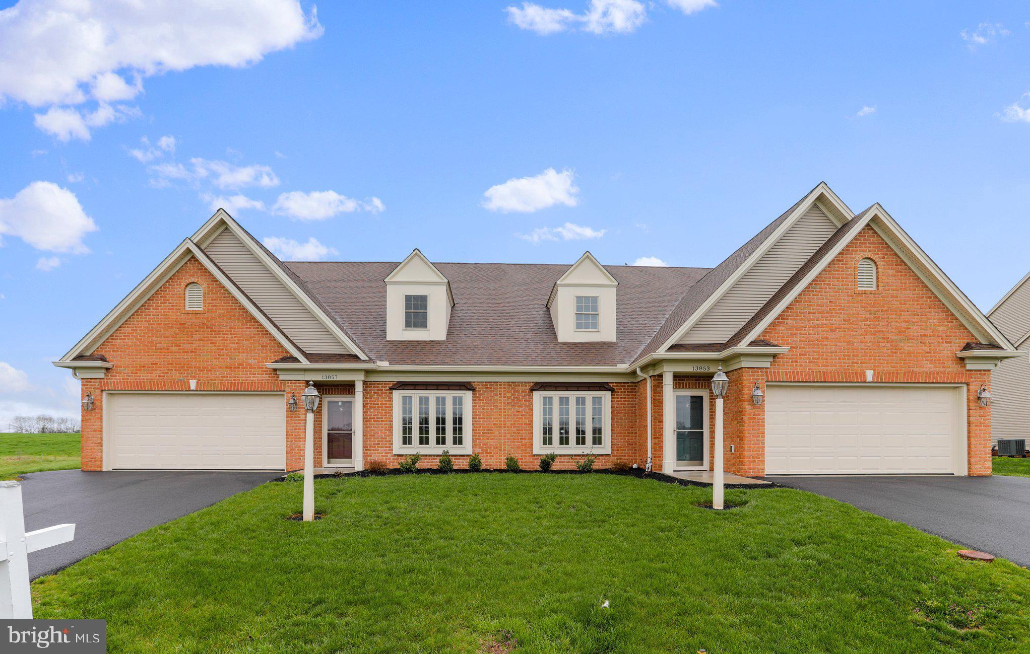 PARADISE HEIGHTS - Residential