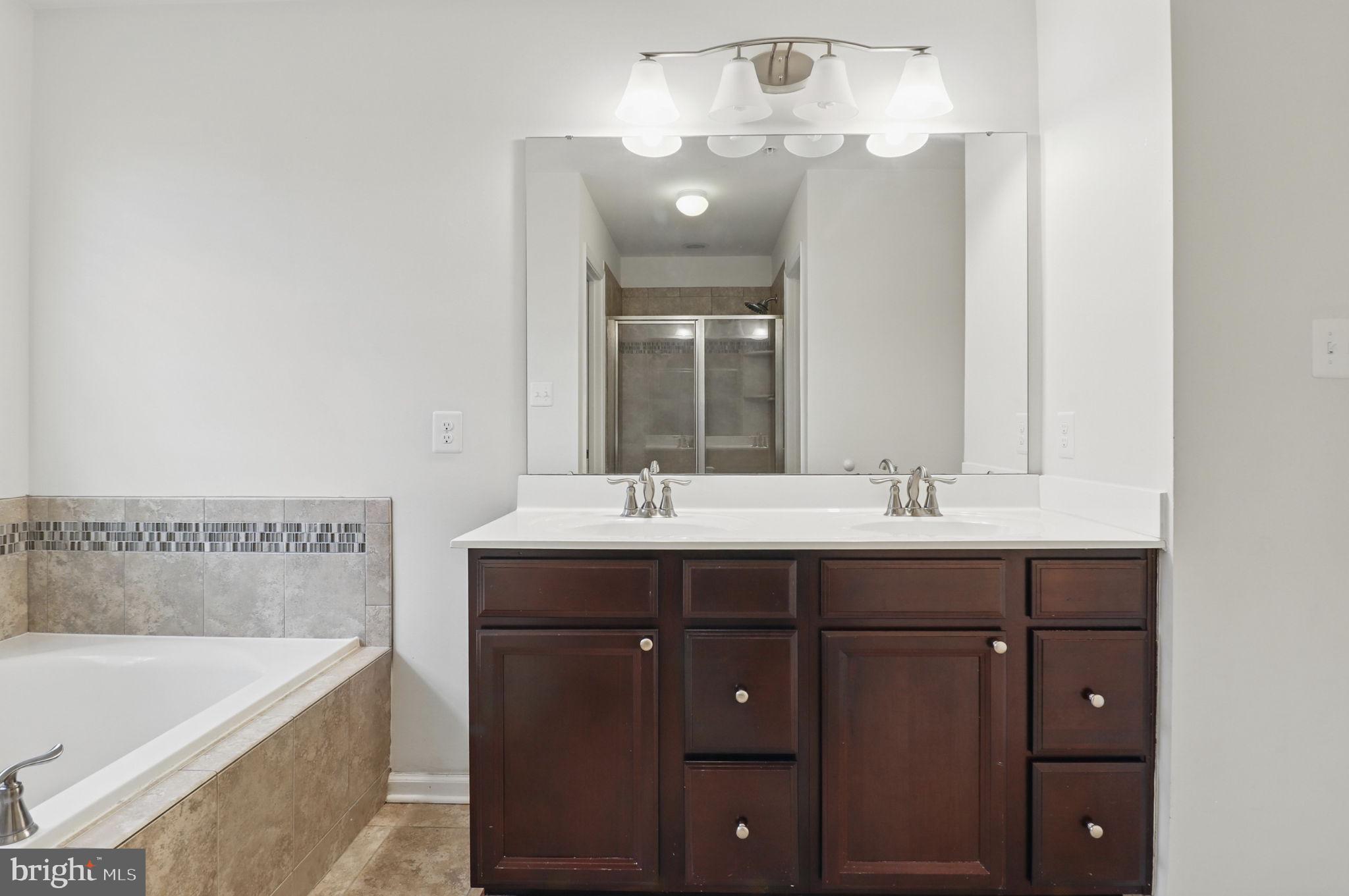 GREENHAVEN RUN - Residential