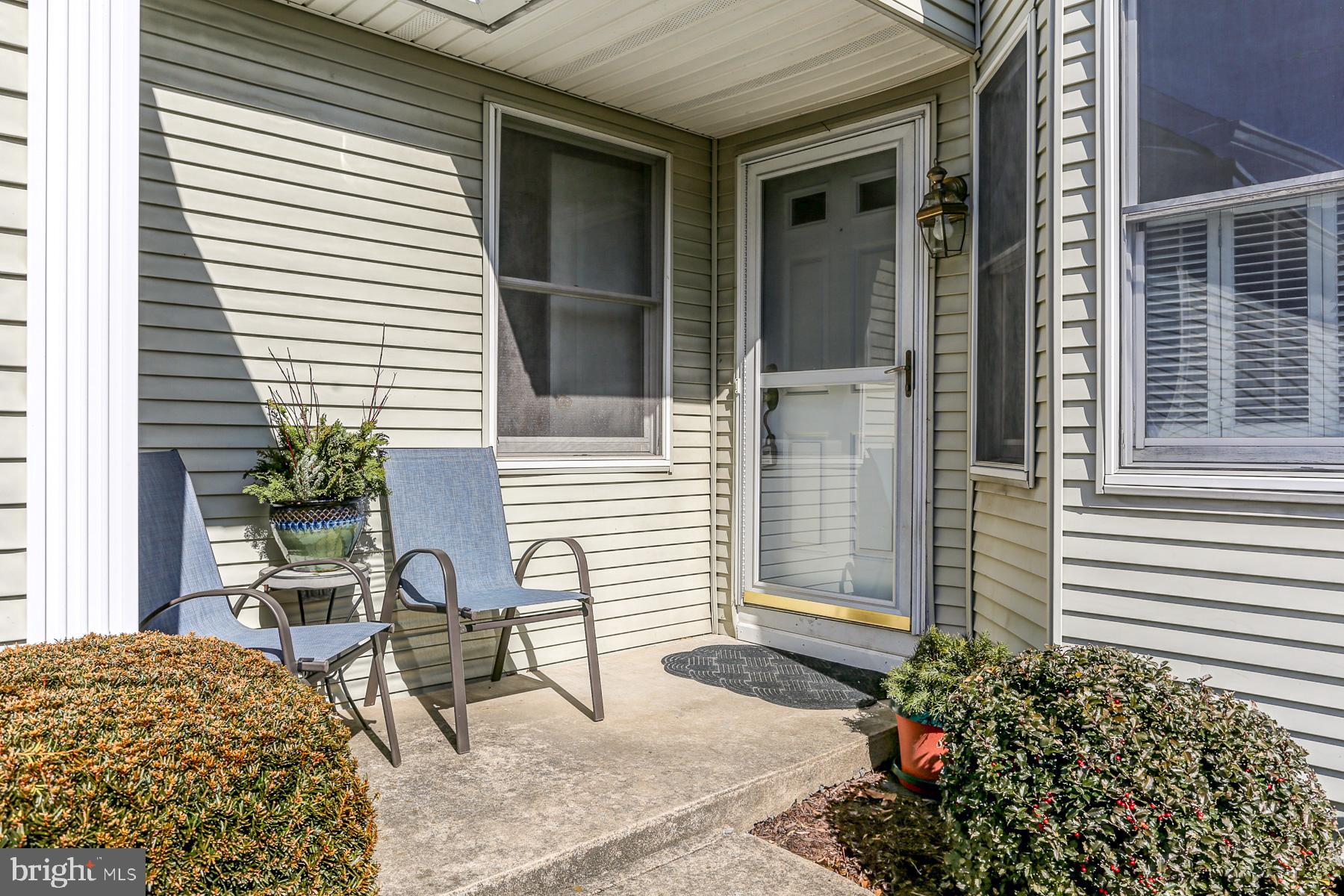 HIDDEN LAKE - Residential