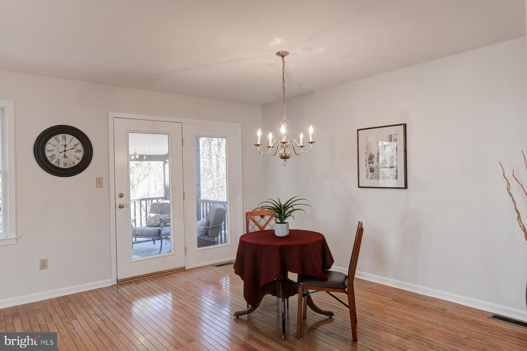 HIDDEN LAKE - Residential