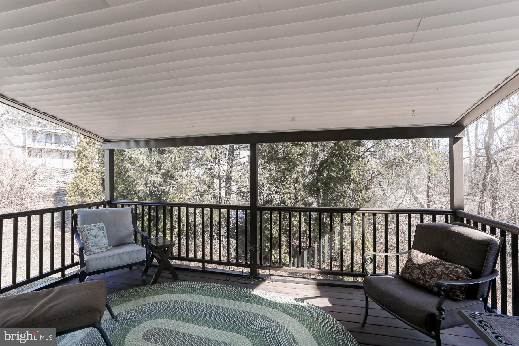 HIDDEN LAKE - Residential