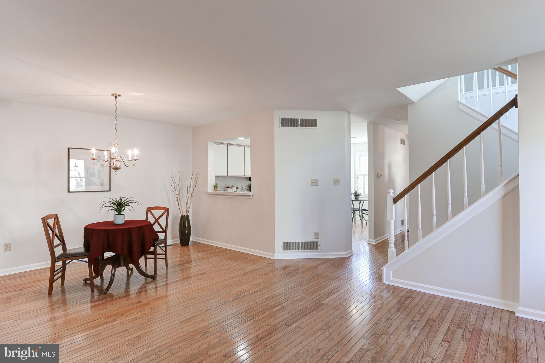 HIDDEN LAKE - Residential