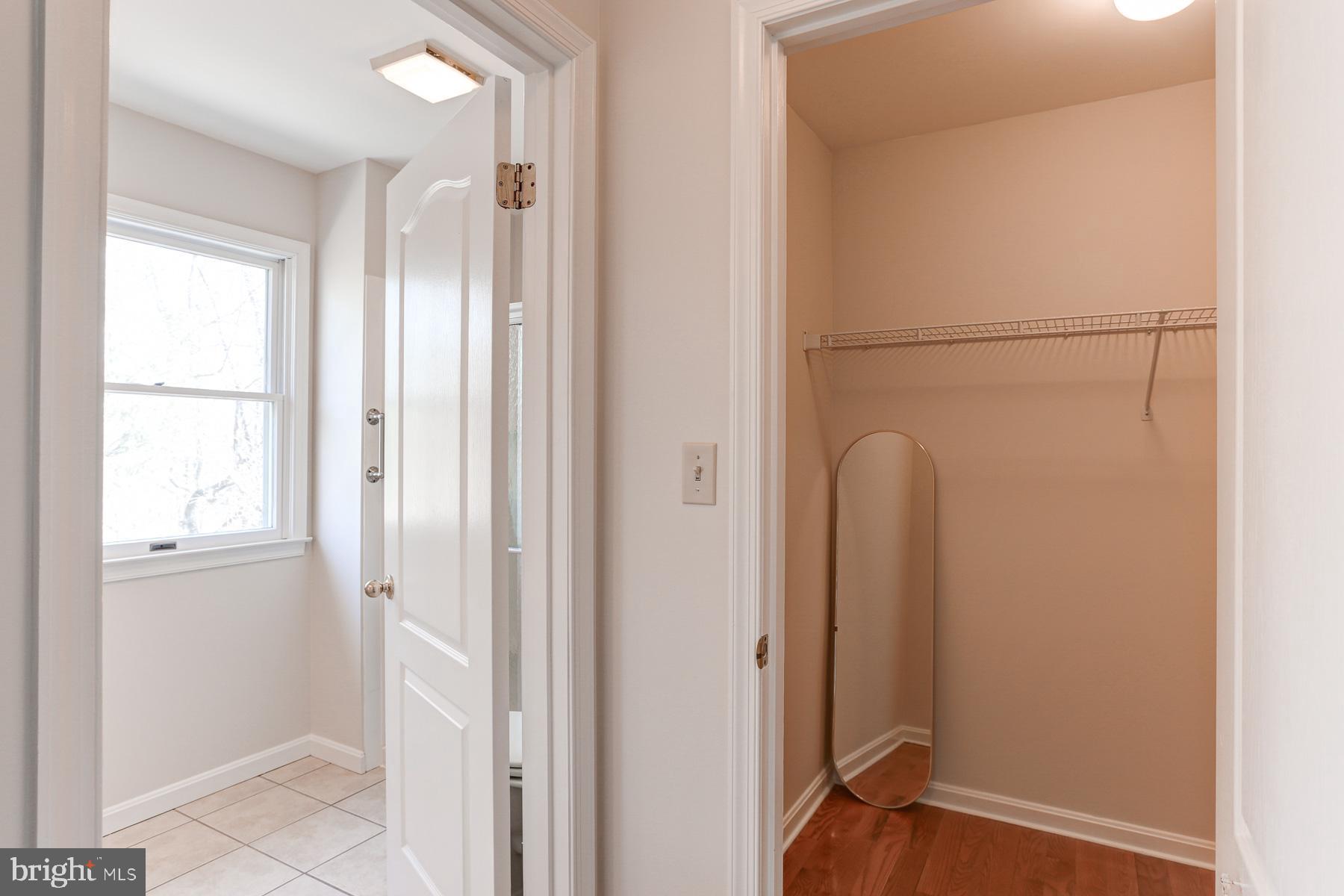 HIDDEN LAKE - Residential