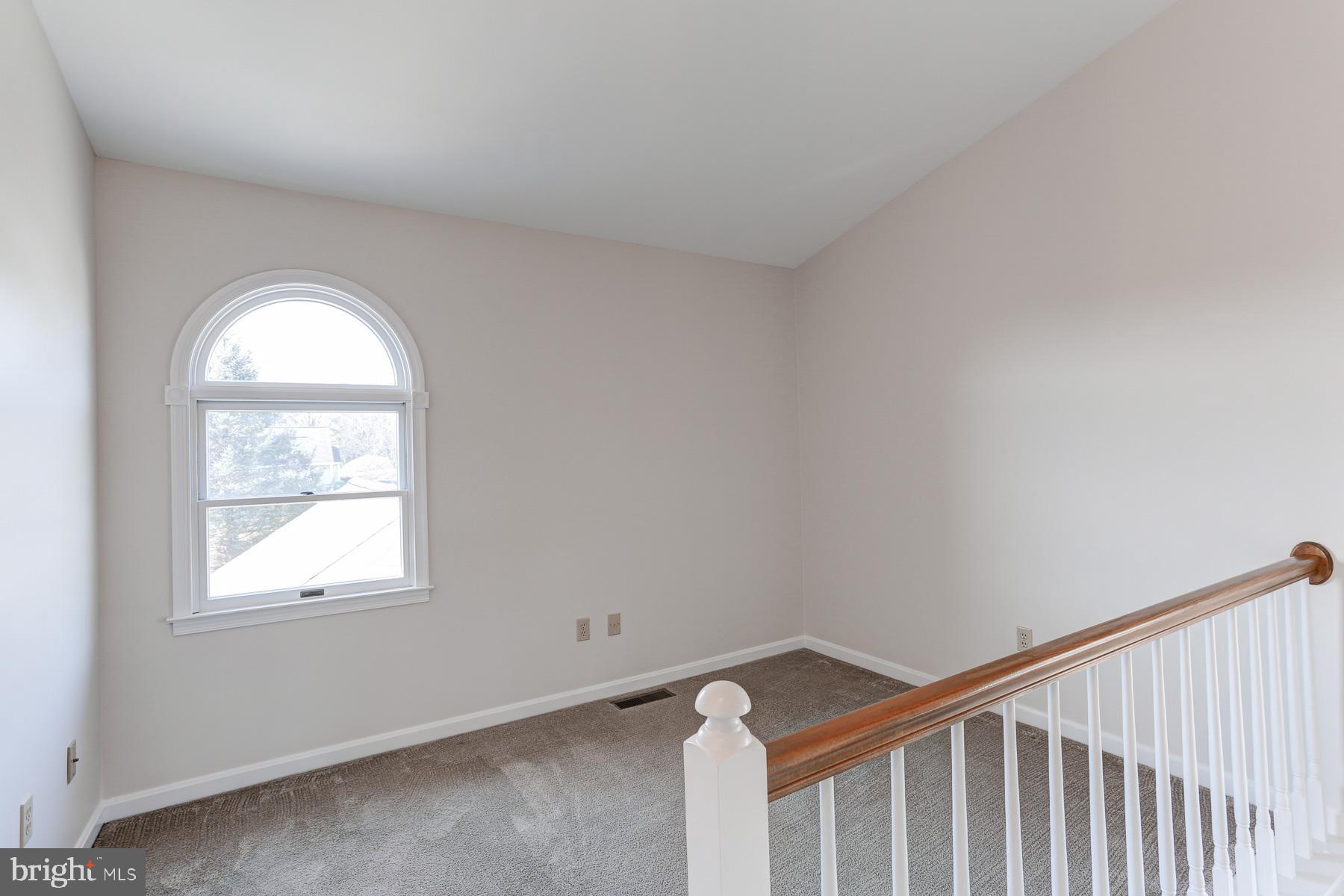 HIDDEN LAKE - Residential