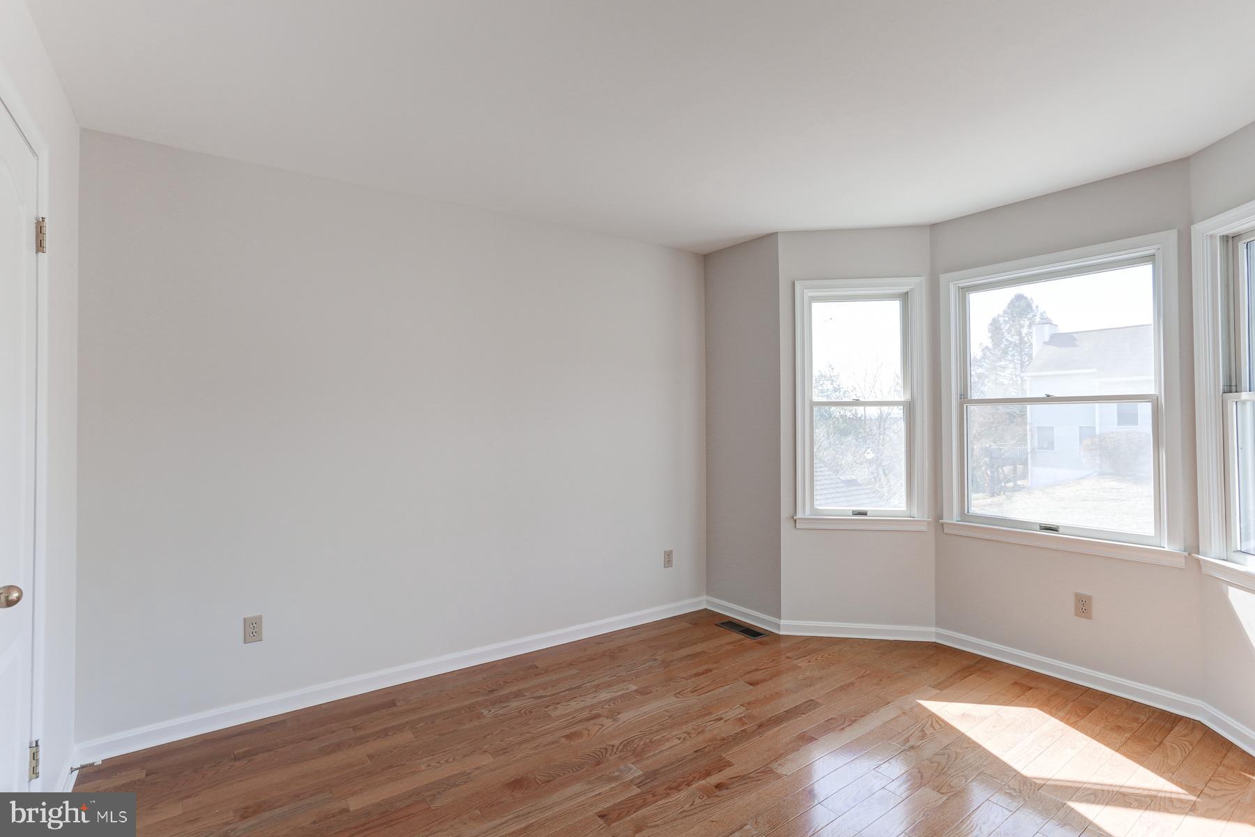 HIDDEN LAKE - Residential