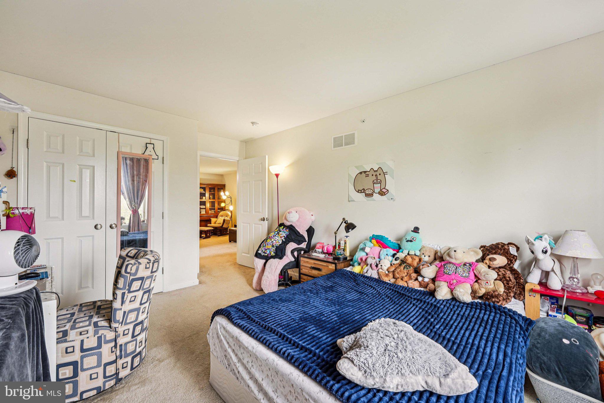 WALNUT WALK - Residential