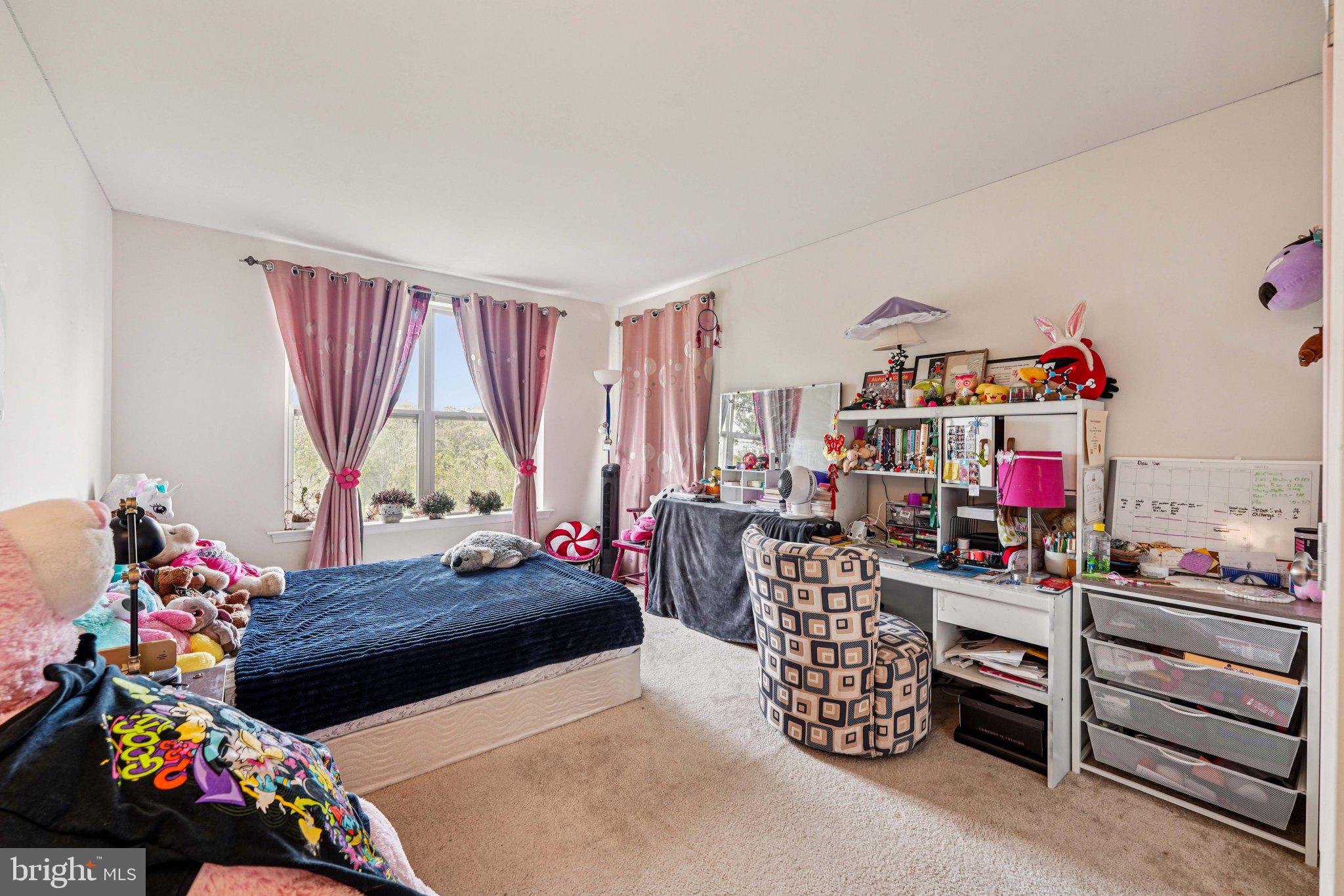 WALNUT WALK - Residential