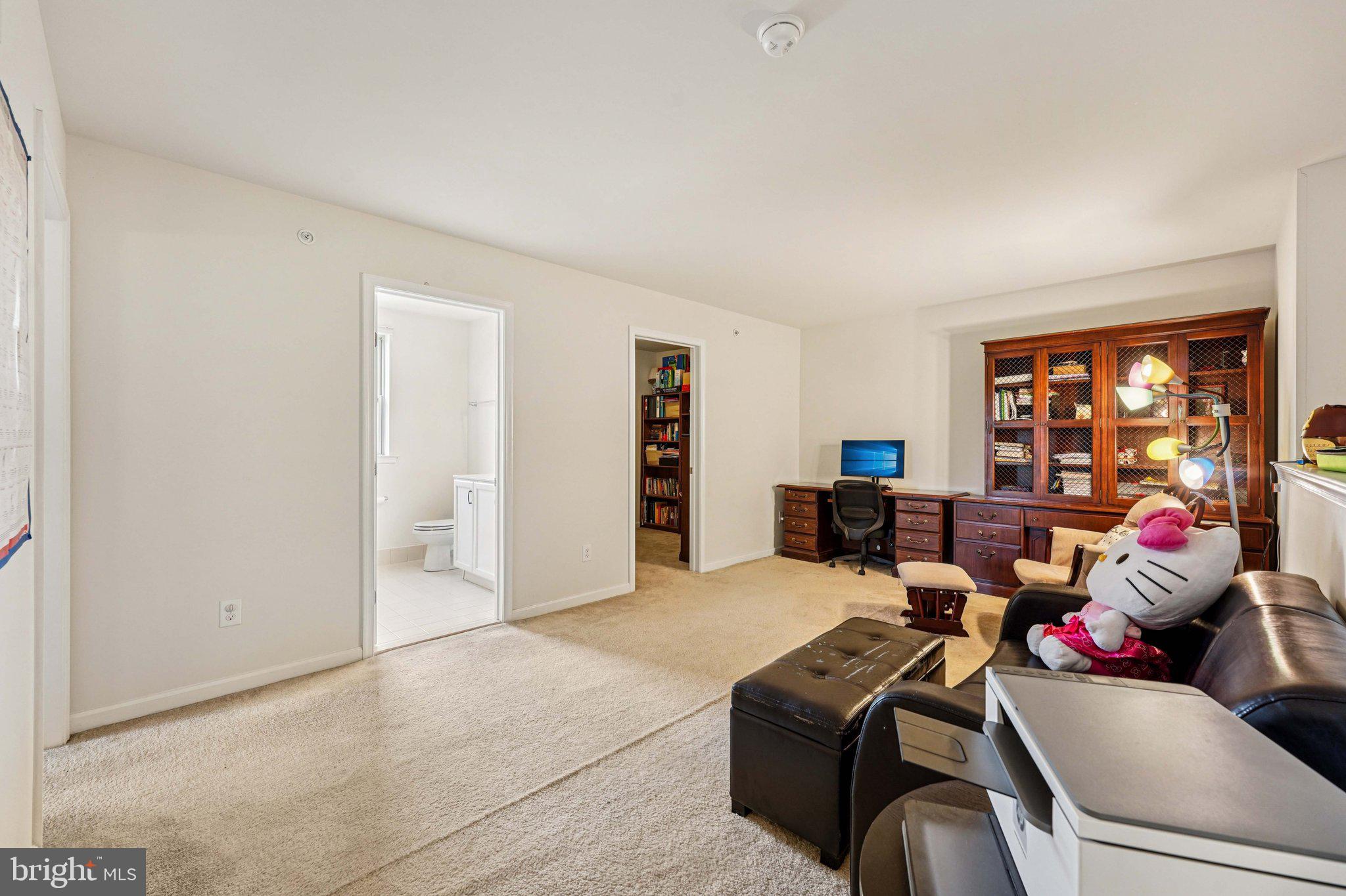 WALNUT WALK - Residential