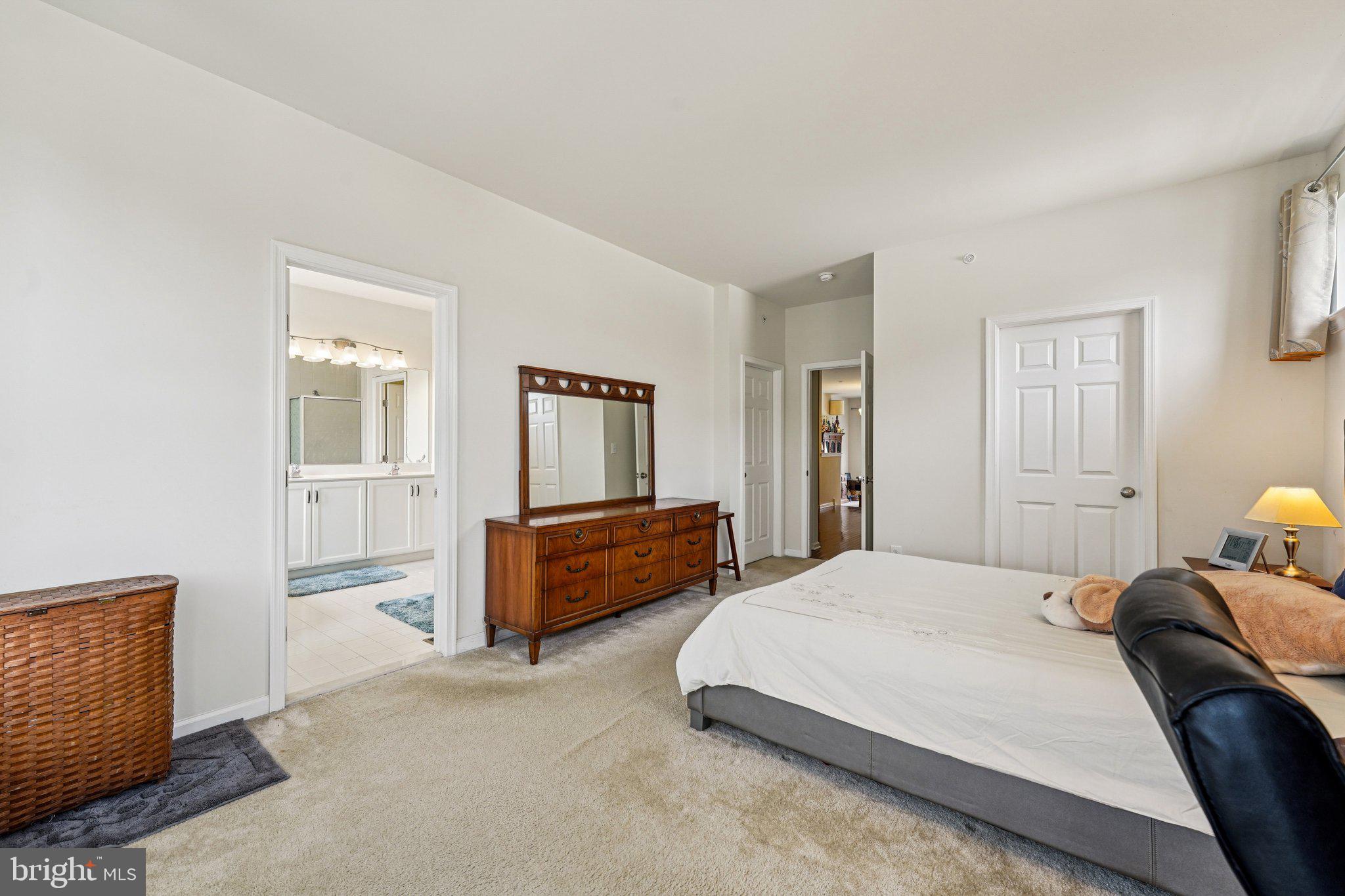 WALNUT WALK - Residential