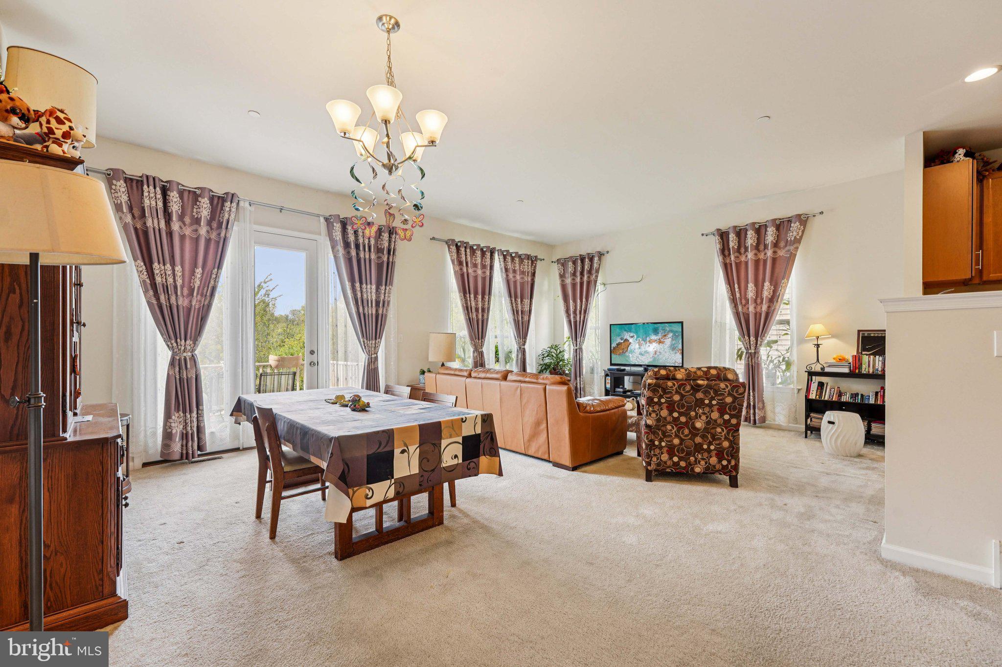 WALNUT WALK - Residential