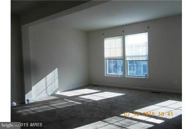 LAKELAND PLACE - Residential Lease