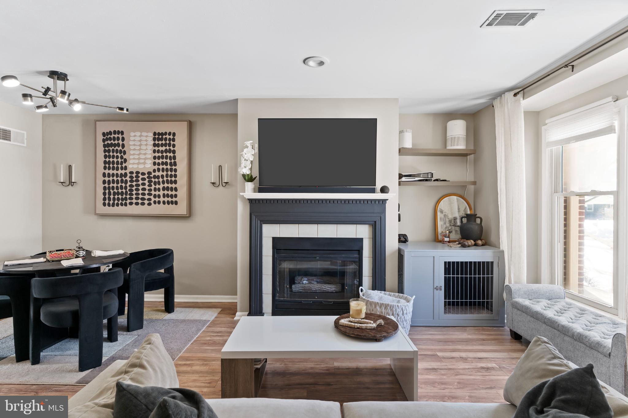 VILLAGE OF MORELAND - Residential