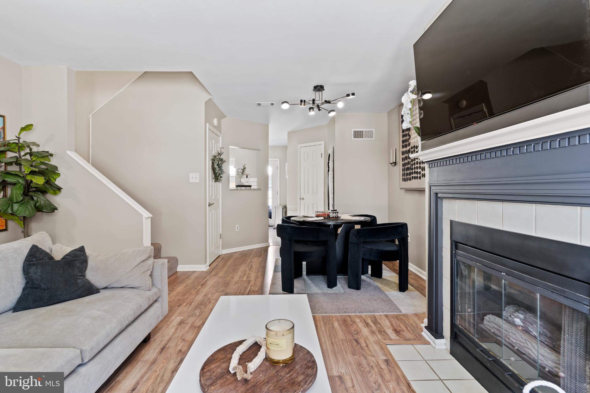 VILLAGE OF MORELAND - Residential