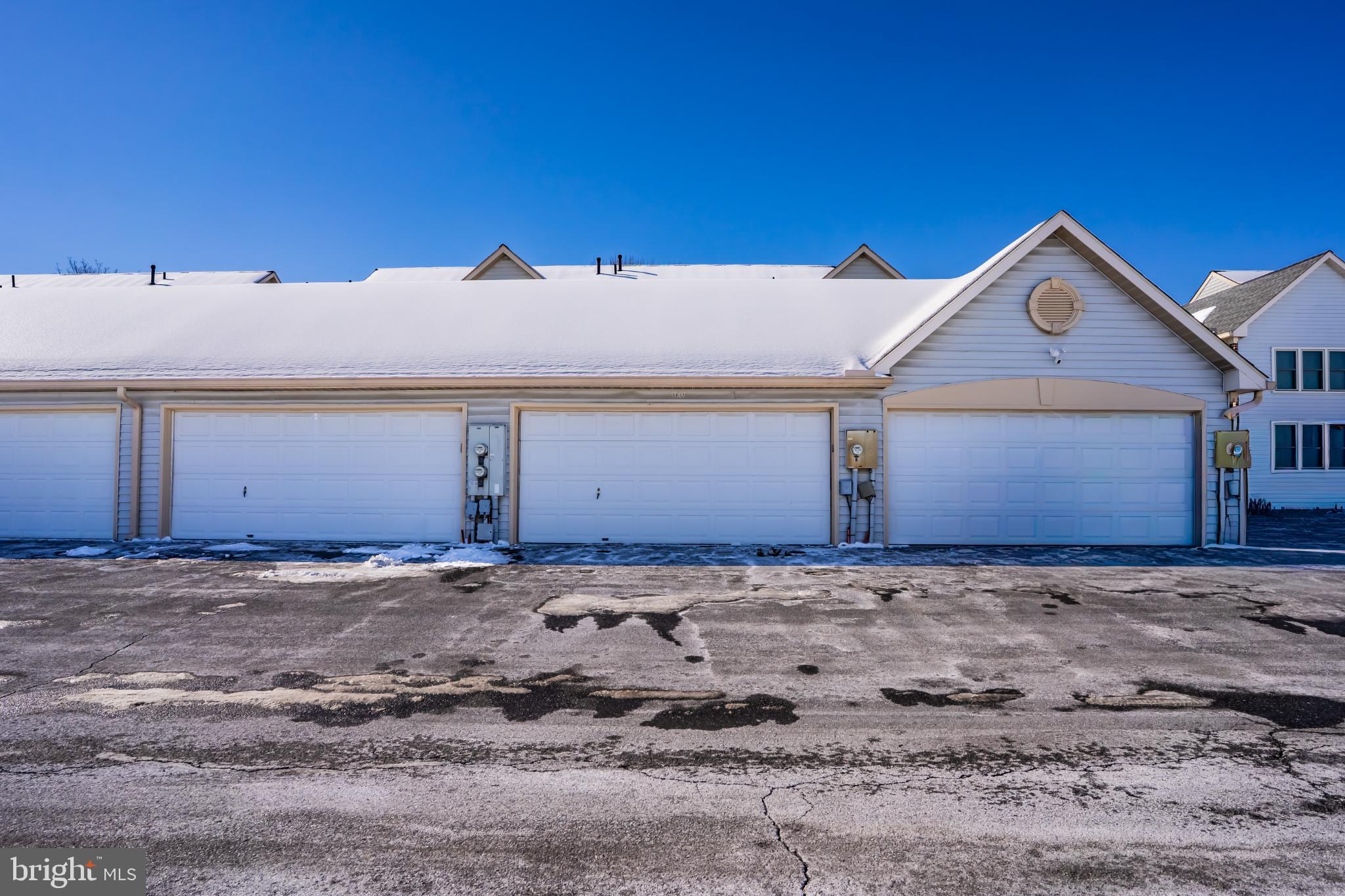 VILLAGE OF MORELAND - Residential