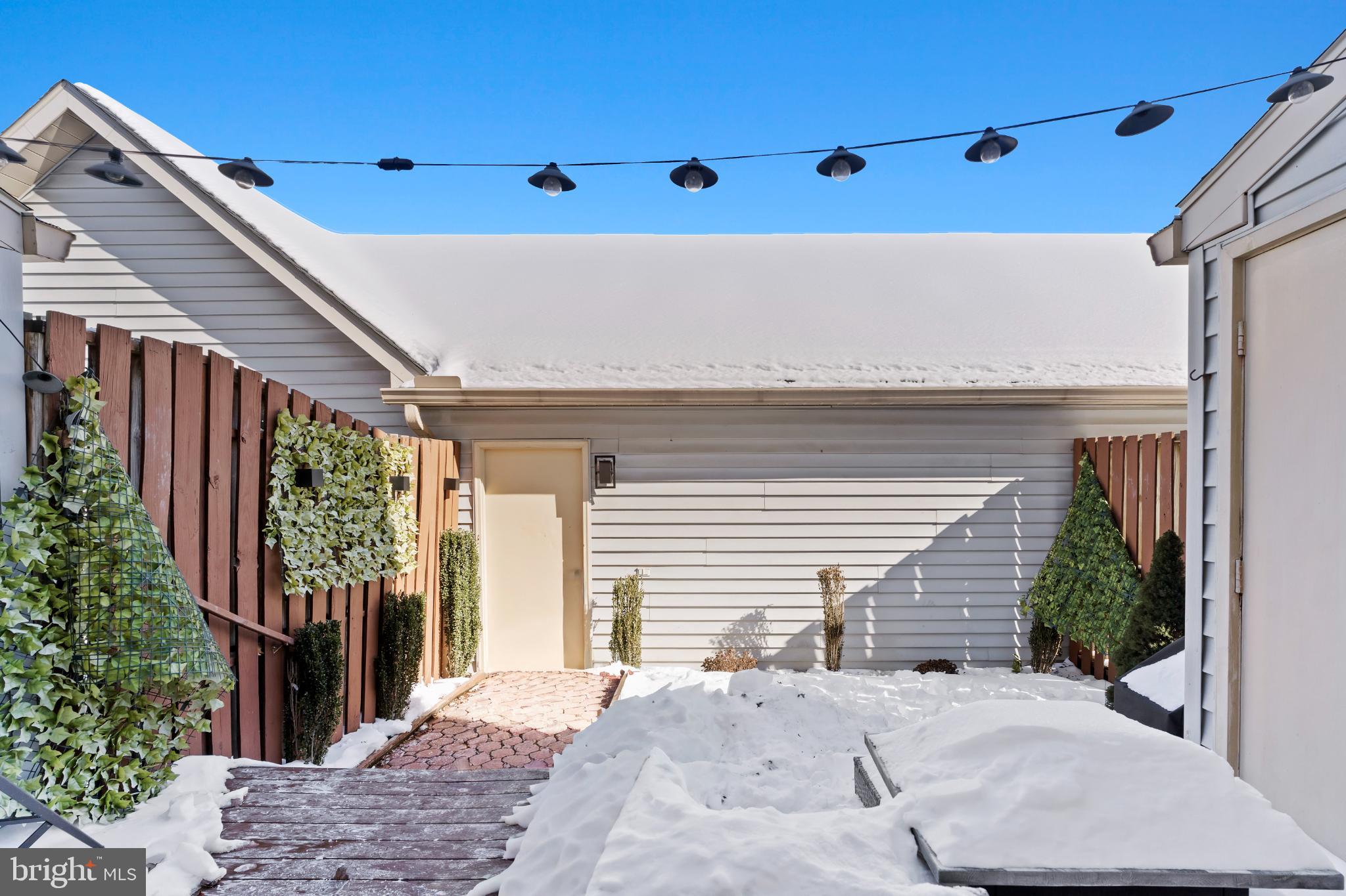 VILLAGE OF MORELAND - Residential