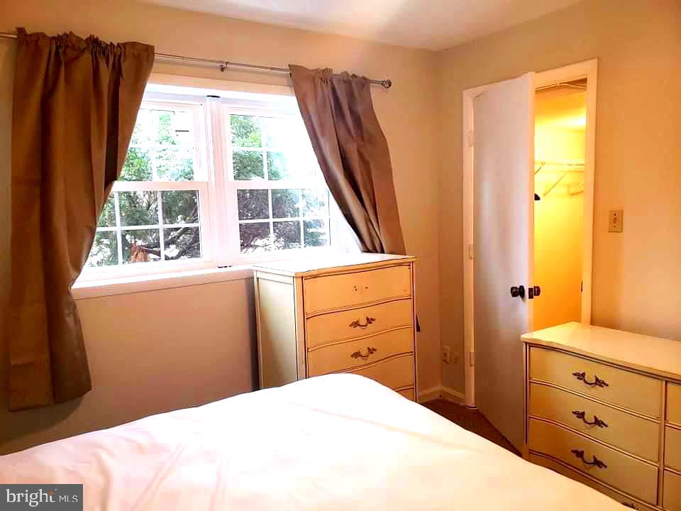 HERITAGE ESTATES - Residential Lease