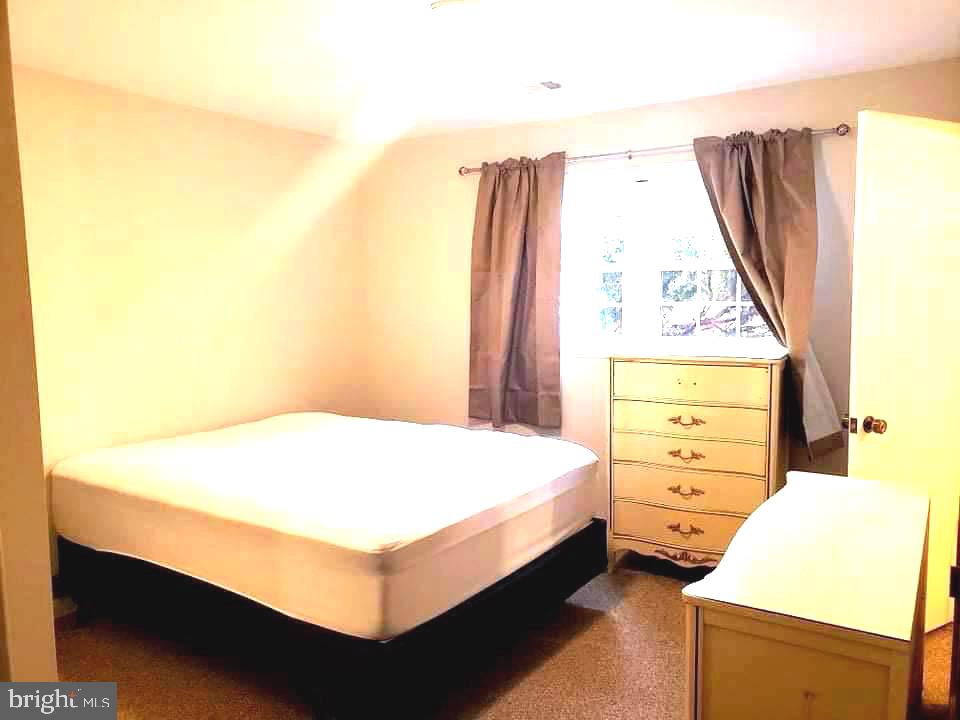 HERITAGE ESTATES - Residential Lease