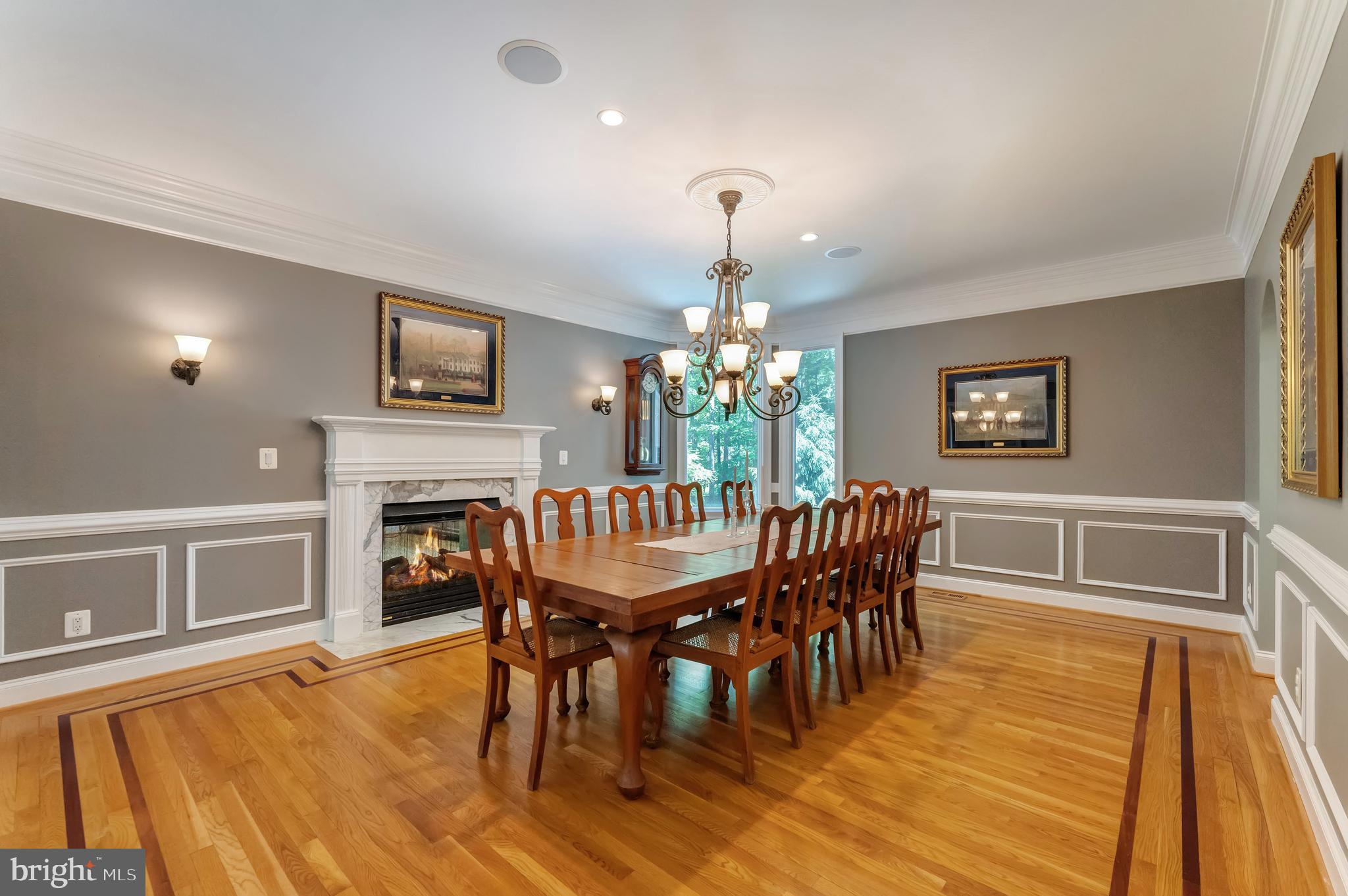 HUNTWOOD MANOR - Residential