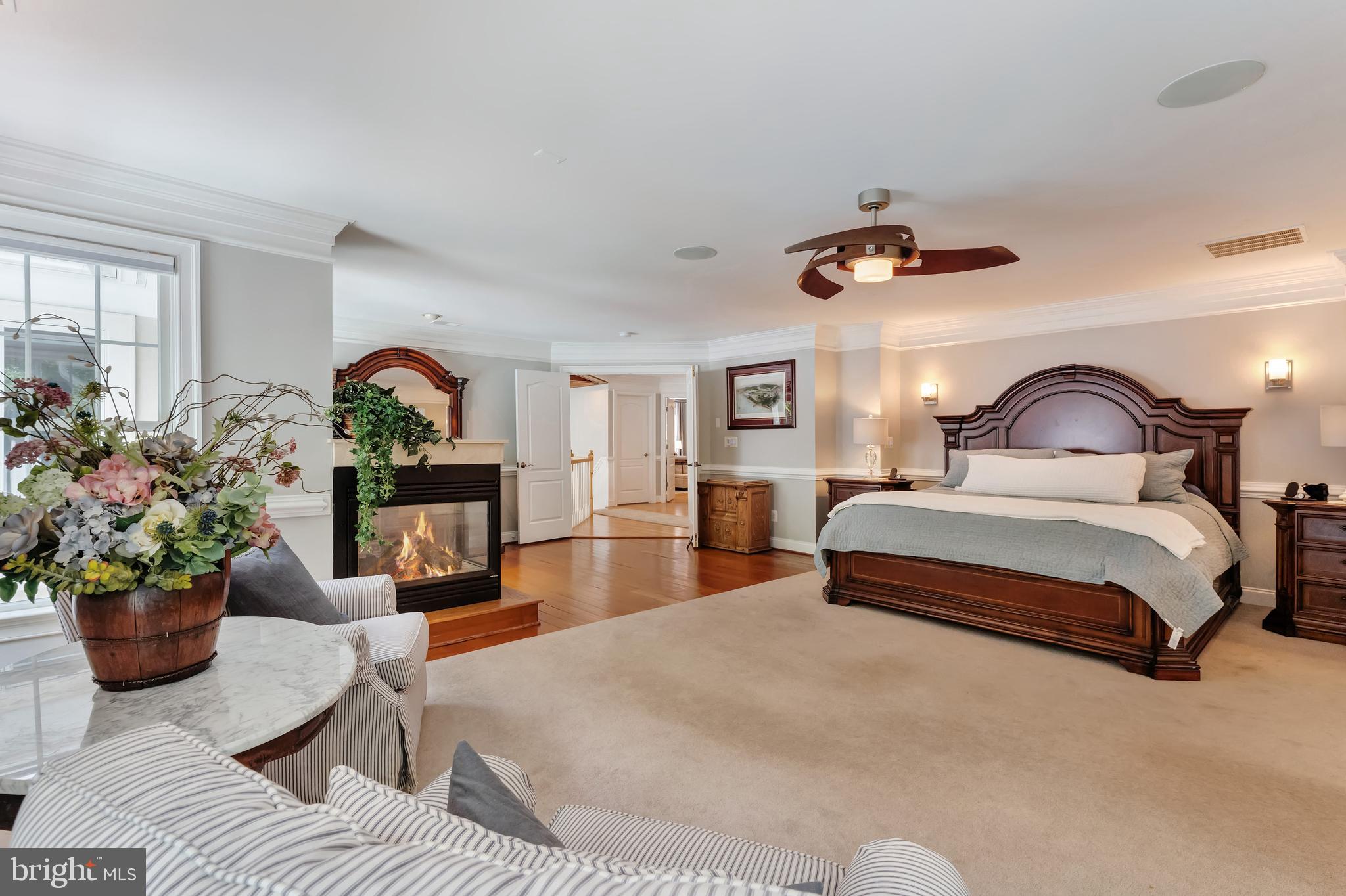 HUNTWOOD MANOR - Residential