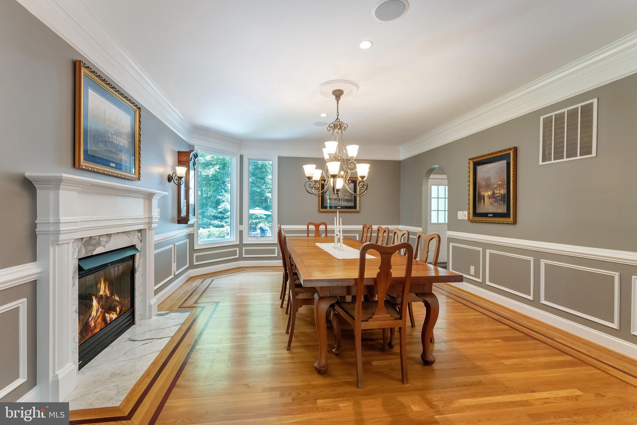 HUNTWOOD MANOR - Residential