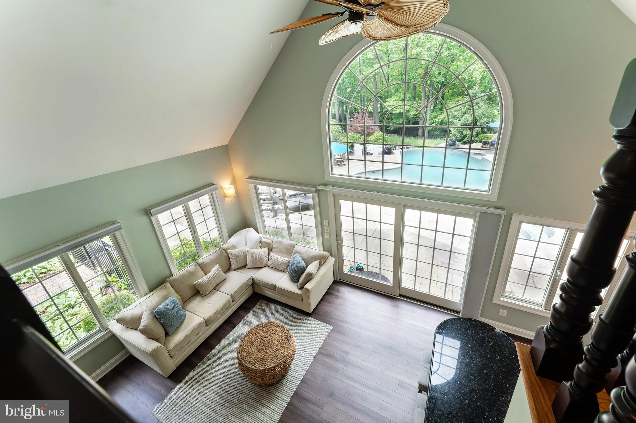 HUNTWOOD MANOR - Residential