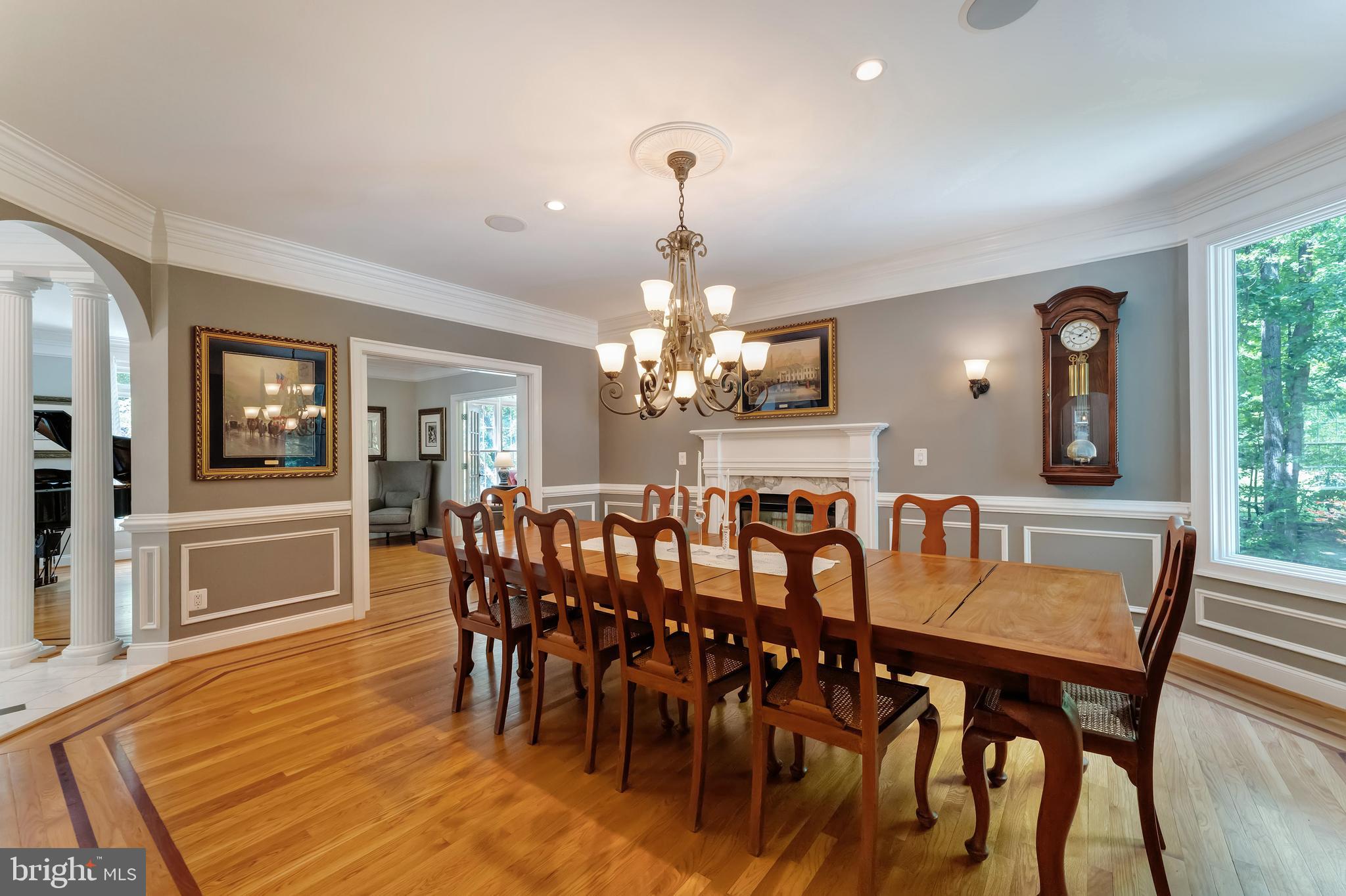 HUNTWOOD MANOR - Residential