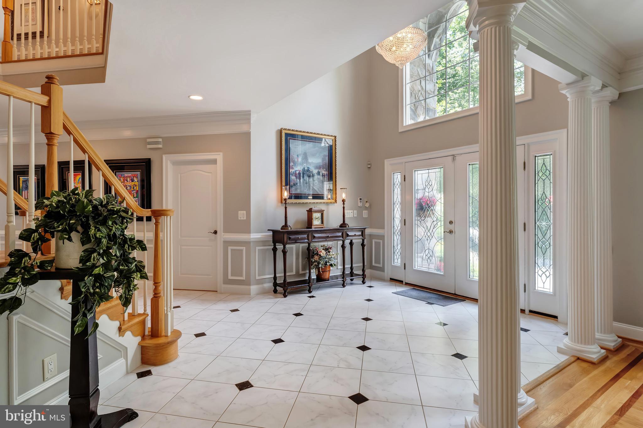 HUNTWOOD MANOR - Residential