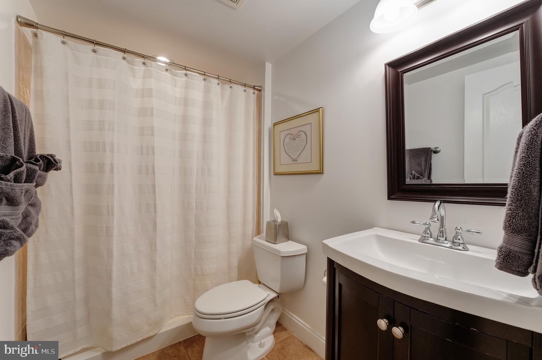 HUNTWOOD MANOR - Residential