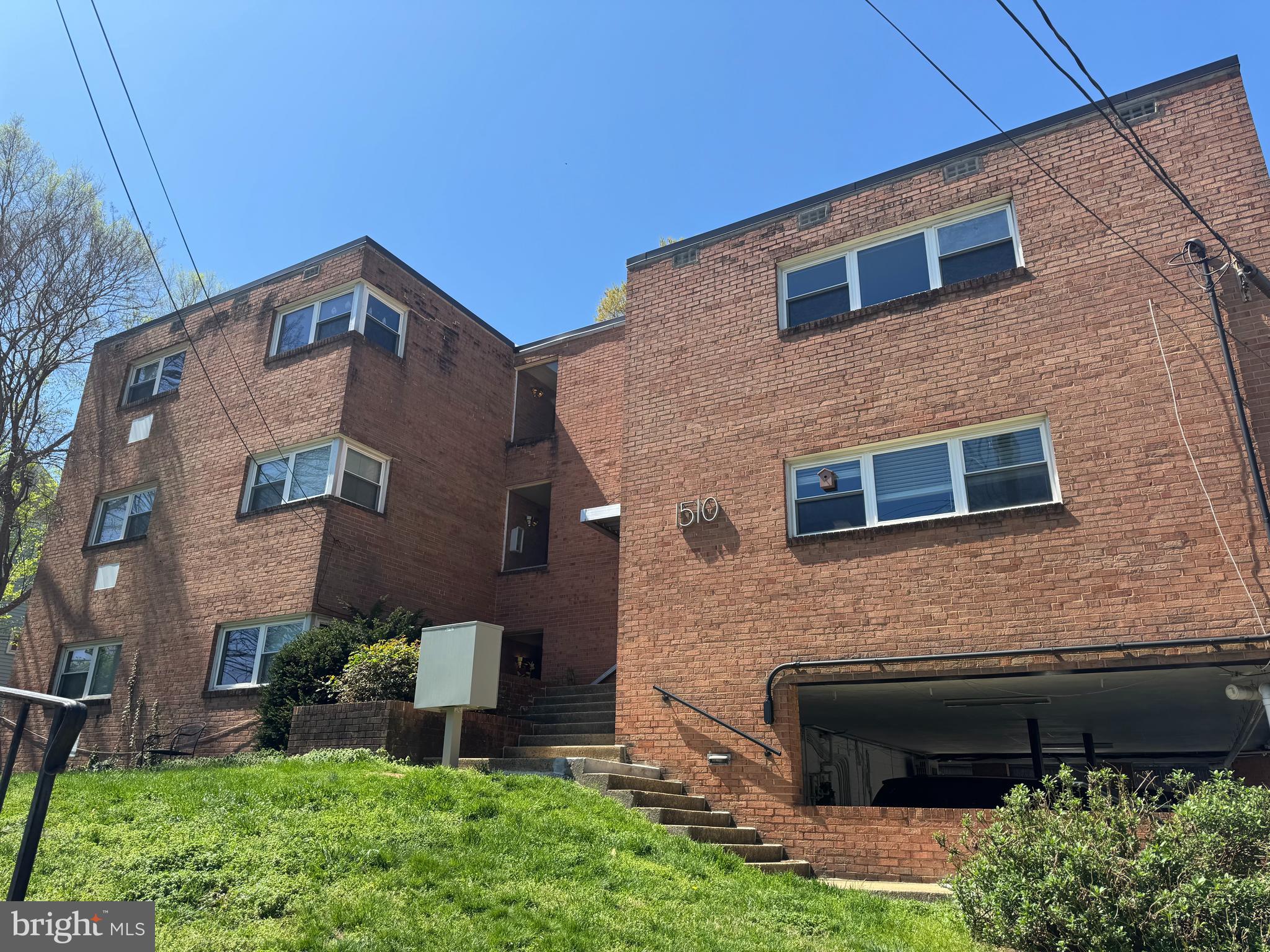 1510 N ROLFE STREET 7