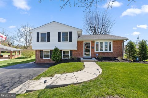 1411 SANDWOOD ROAD CONSHOHOCKEN PA 19428