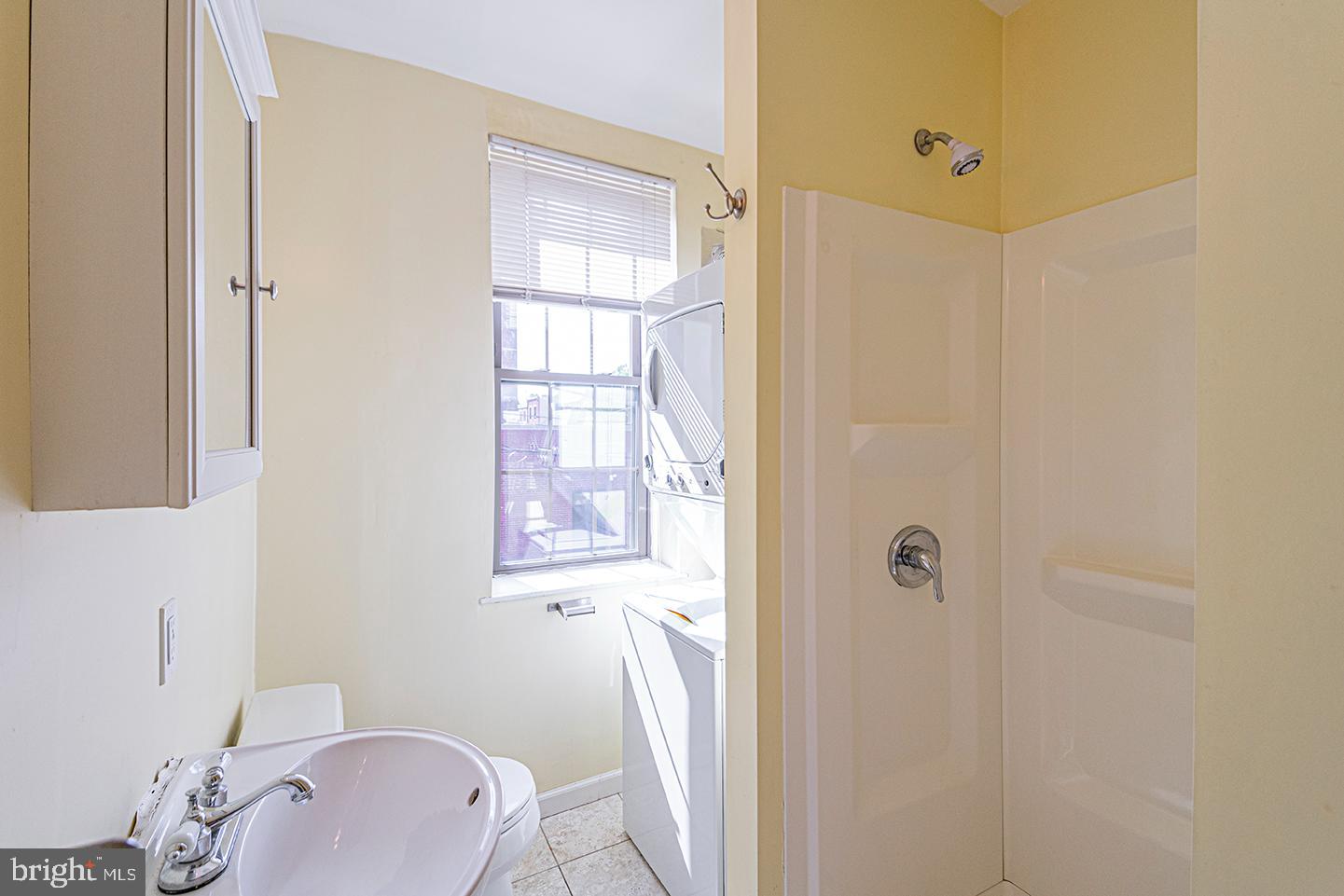 GRADUATE HOSPITAL - Residential Lease