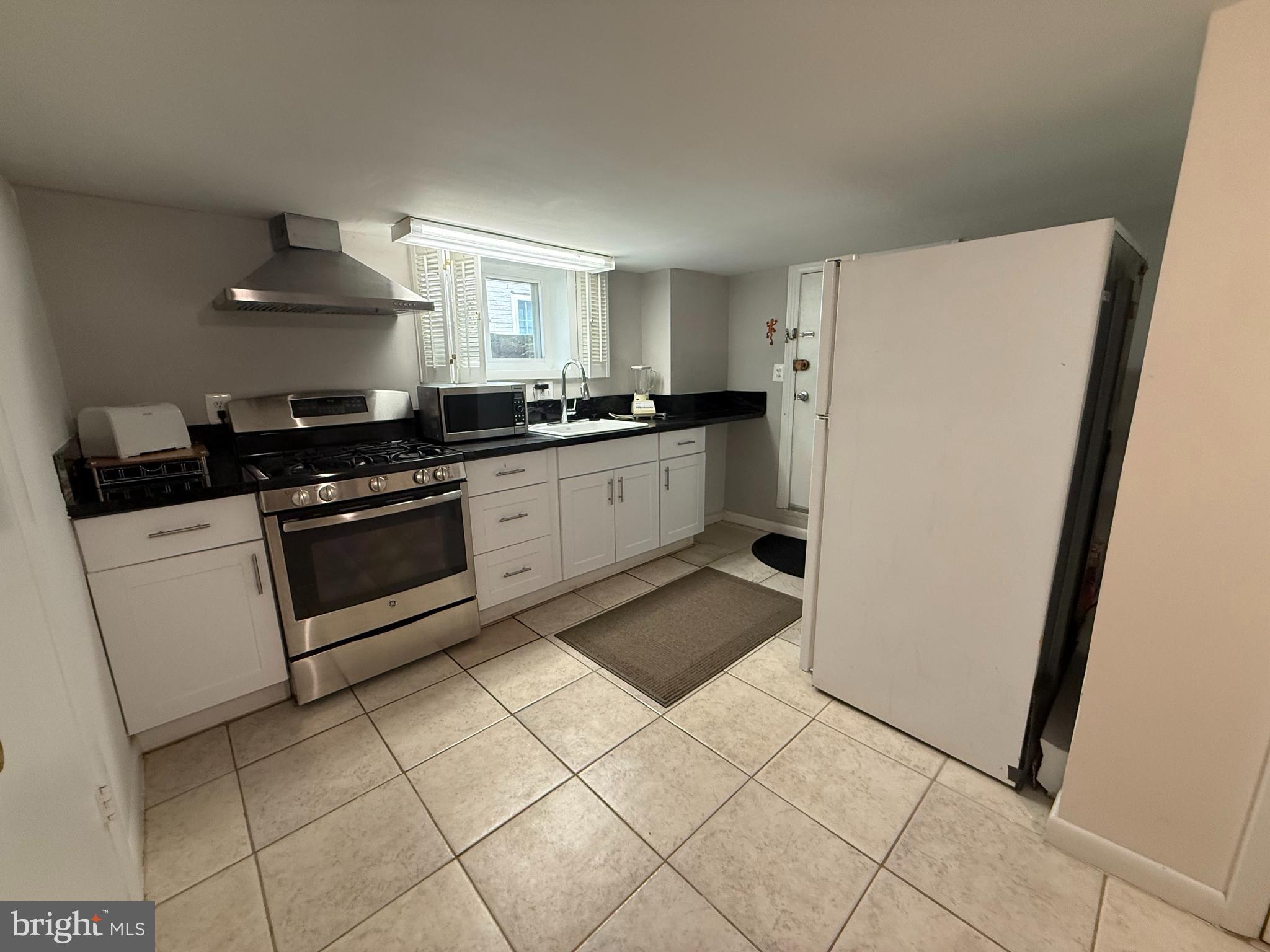 BON AIR - Residential Lease